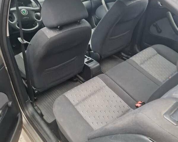 Коричневий Шкода Октавія, об'ємом двигуна 1.6 л та пробігом 270 тис. км за 4700 $, фото 7 на Automoto.ua
