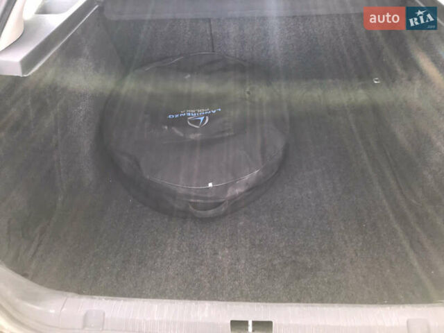 Шкода Октавия 2009 в Тульчине на Automoto.ua Коричневый Шкода Октавия, объемом двигателя 1.6 л и пробегом 231 тыс. км за 5600 $, фото 11 на Automoto.ua