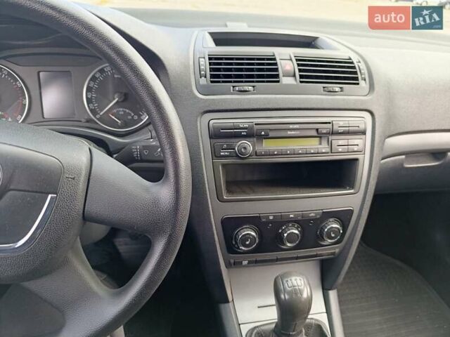 Коричневий Шкода Октавія, об'ємом двигуна 1.6 л та пробігом 187 тис. км за 8200 $, фото 9 на Automoto.ua