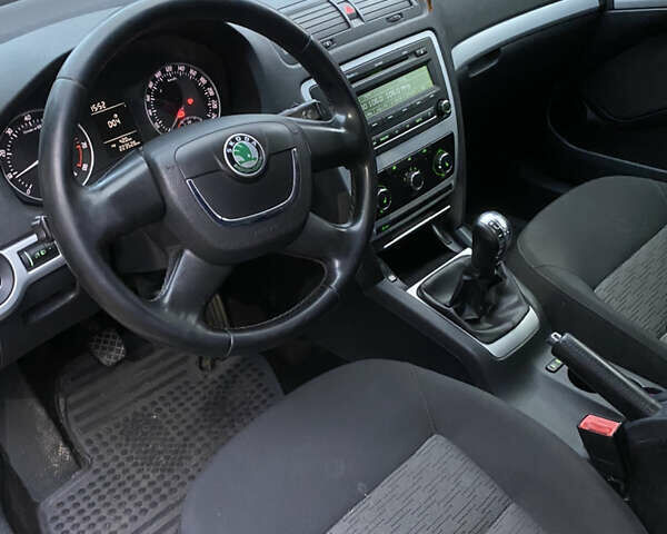 Коричневий Шкода Октавія, об'ємом двигуна 1.6 л та пробігом 223 тис. км за 7900 $, фото 9 на Automoto.ua