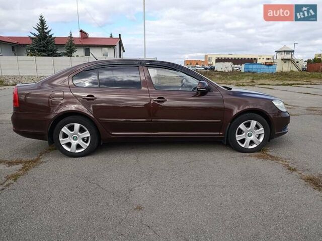 Коричневий Шкода Октавія, об'ємом двигуна 1.6 л та пробігом 187 тис. км за 8200 $, фото 1 на Automoto.ua