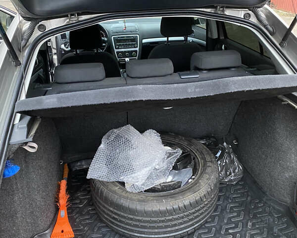 Коричневий Шкода Октавія, об'ємом двигуна 1.6 л та пробігом 223 тис. км за 7900 $, фото 11 на Automoto.ua