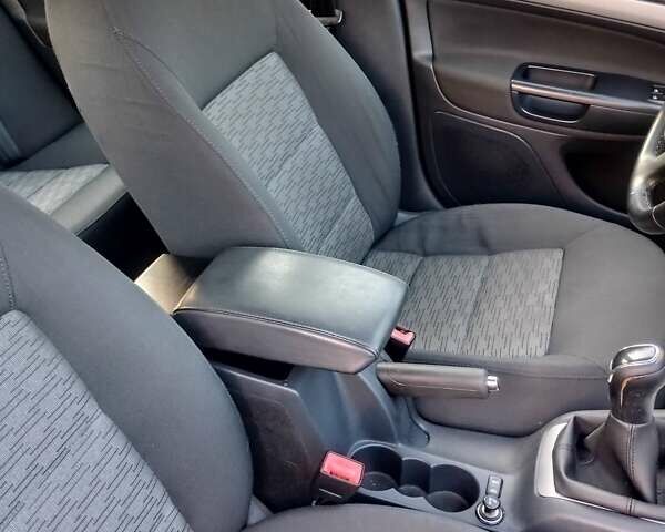 Шкода Октавія 2011 у Харкові на Automoto.ua Коричневий Шкода Октавія, об'ємом двигуна 1.6 л та пробігом 269 тис. км за 8499 $, фото 27 на Automoto.ua