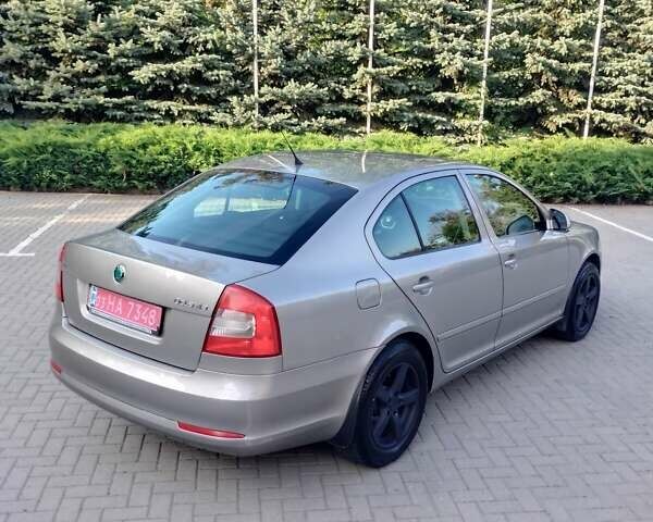 Шкода Октавія 2011 у Харкові на Automoto.ua Коричневий Шкода Октавія, об'ємом двигуна 1.6 л та пробігом 269 тис. км за 8499 $, фото 9 на Automoto.ua