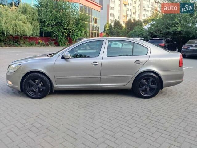 Шкода Октавія 2011 у Харкові на Automoto.ua Коричневий Шкода Октавія, об'ємом двигуна 1.6 л та пробігом 269 тис. км за 8499 $, фото 1 на Automoto.ua