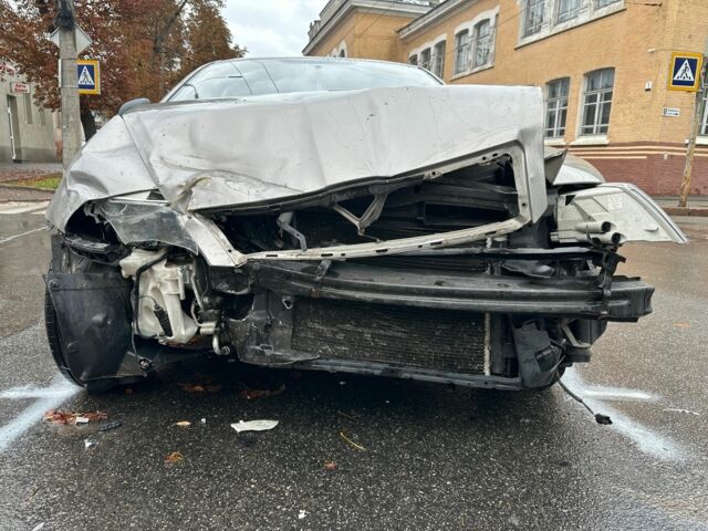 Шкода Октавія 2011 у Чернігові на Automoto.ua Коричневий Шкода Октавія, об'ємом двигуна 1.6 л та пробігом 165 тис. км за 3000 $, фото 3 на Automoto.ua