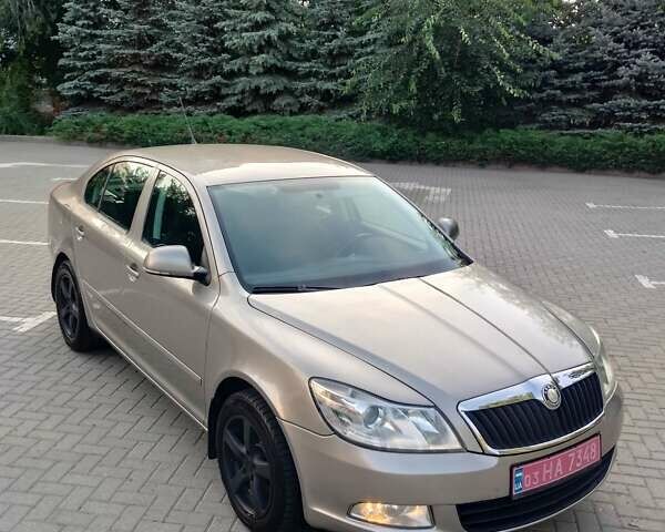 Шкода Октавія 2011 у Харкові на Automoto.ua Коричневий Шкода Октавія, об'ємом двигуна 1.6 л та пробігом 269 тис. км за 8499 $, фото 10 на Automoto.ua