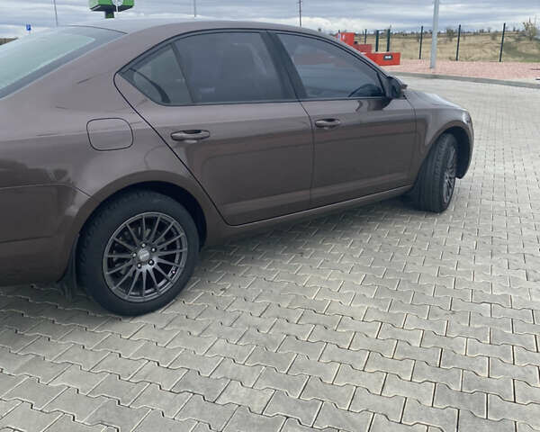 Коричневый Шкода Октавия, объемом двигателя 1.8 л и пробегом 251 тыс. км за 9800 $, фото 8 на Automoto.ua