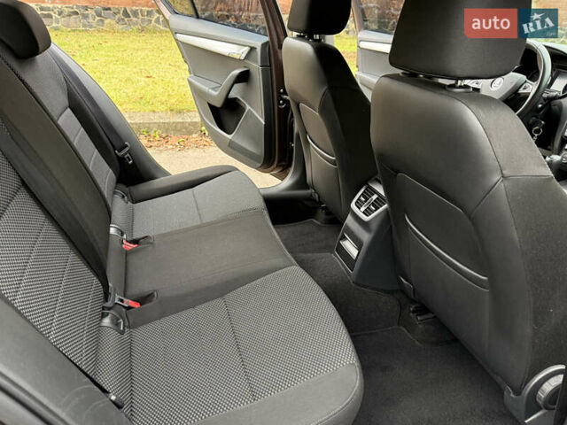 Коричневий Шкода Октавія, об'ємом двигуна 1.4 л та пробігом 121 тис. км за 10950 $, фото 49 на Automoto.ua