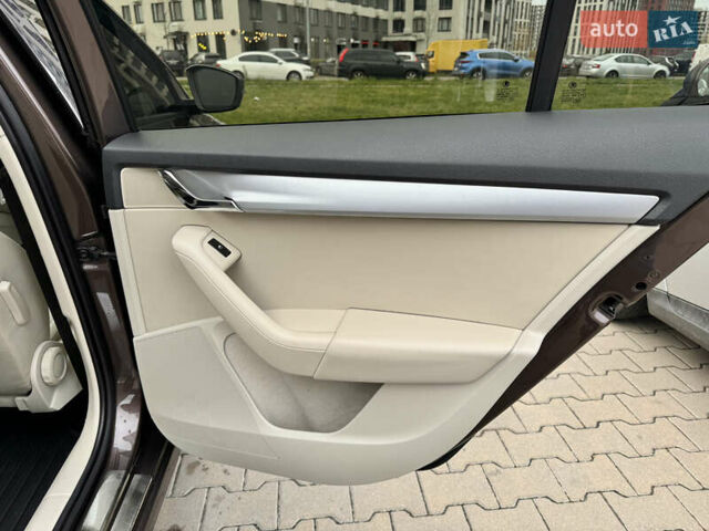 Коричневый Шкода Октавия, объемом двигателя 1.4 л и пробегом 132 тыс. км за 11990 $, фото 16 на Automoto.ua