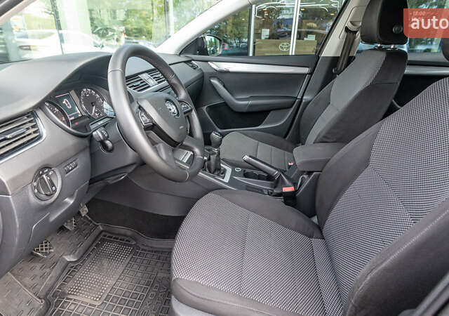 Коричневий Шкода Октавія, об'ємом двигуна 1.8 л та пробігом 170 тис. км за 10906 $, фото 13 на Automoto.ua
