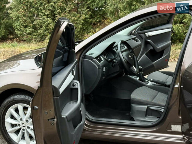 Коричневий Шкода Октавія, об'ємом двигуна 1.4 л та пробігом 121 тис. км за 10950 $, фото 22 на Automoto.ua