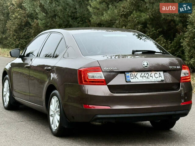 Коричневий Шкода Октавія, об'ємом двигуна 1.4 л та пробігом 121 тис. км за 10950 $, фото 19 на Automoto.ua
