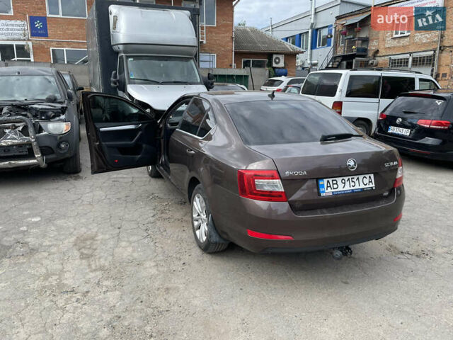 Коричневый Шкода Октавия, объемом двигателя 1.6 л и пробегом 175 тыс. км за 11000 $, фото 2 на Automoto.ua