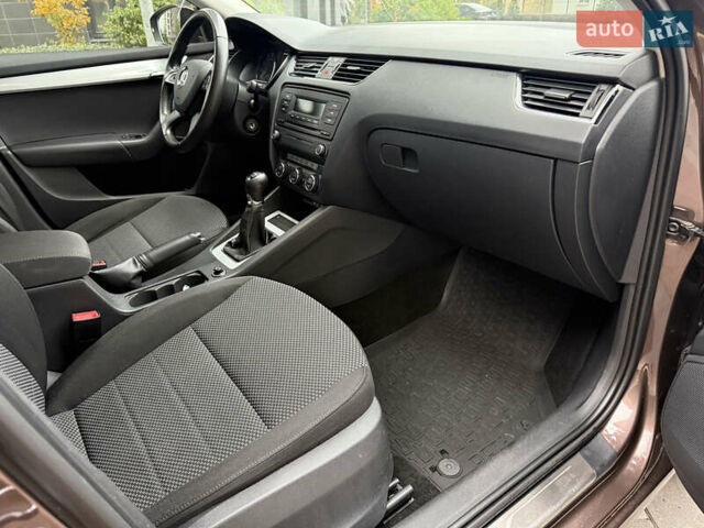 Коричневый Шкода Октавия, объемом двигателя 1.4 л и пробегом 127 тыс. км за 9999 $, фото 10 на Automoto.ua