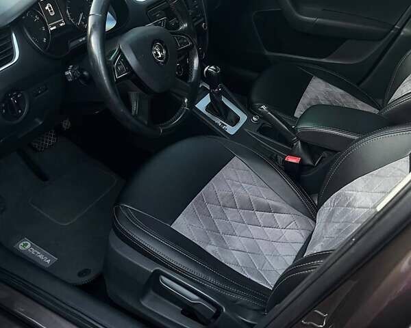 Коричневый Шкода Октавия, объемом двигателя 1.8 л и пробегом 315 тыс. км за 9700 $, фото 18 на Automoto.ua