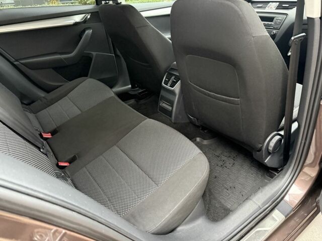 Коричневий Шкода Октавія, об'ємом двигуна 1.4 л та пробігом 127 тис. км за 9999 $, фото 12 на Automoto.ua