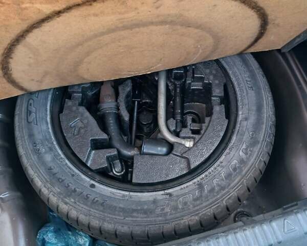 Коричневий Шкода Октавія, об'ємом двигуна 2 л та пробігом 225 тис. км за 11400 $, фото 5 на Automoto.ua