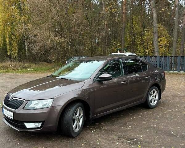 Коричневый Шкода Октавия, объемом двигателя 1.4 л и пробегом 312 тыс. км за 8500 $, фото 3 на Automoto.ua