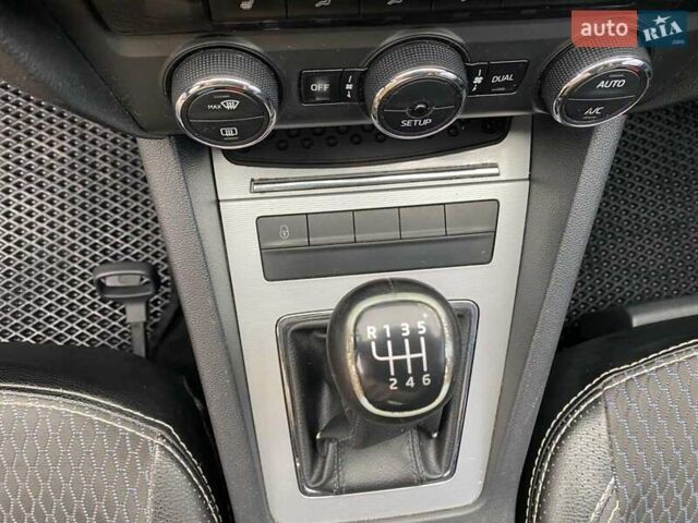 Коричневий Шкода Октавія, об'ємом двигуна 1.8 л та пробігом 251 тис. км за 9800 $, фото 35 на Automoto.ua