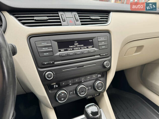 Коричневый Шкода Октавия, объемом двигателя 1.4 л и пробегом 132 тыс. км за 11990 $, фото 3 на Automoto.ua