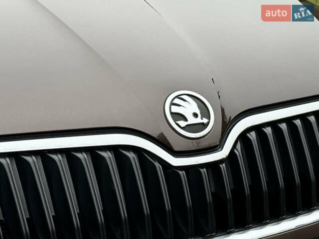 Коричневий Шкода Октавія, об'ємом двигуна 1.4 л та пробігом 121 тис. км за 10950 $, фото 7 на Automoto.ua