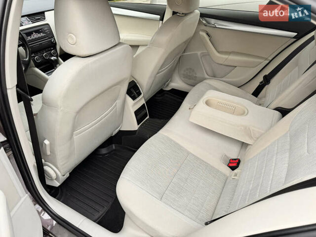 Коричневый Шкода Октавия, объемом двигателя 1.4 л и пробегом 132 тыс. км за 11990 $, фото 15 на Automoto.ua