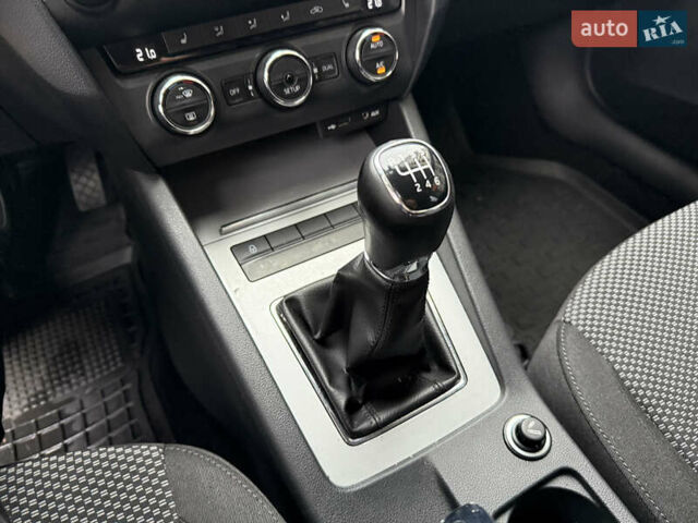 Коричневий Шкода Октавія, об'ємом двигуна 1.4 л та пробігом 127 тис. км за 9300 $, фото 15 на Automoto.ua