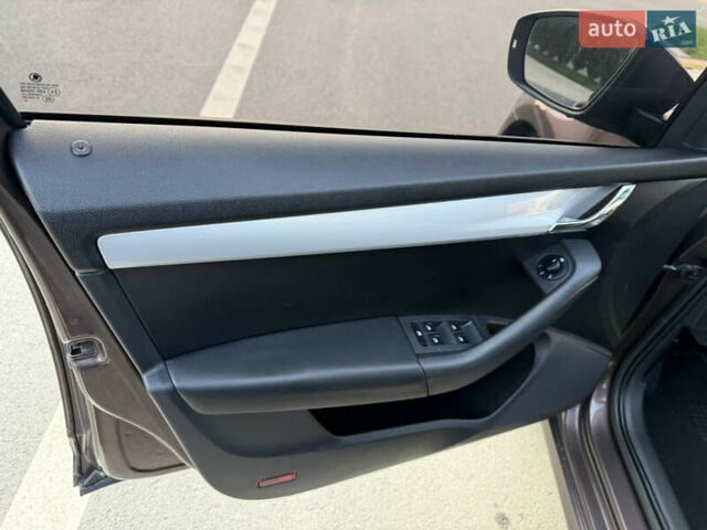 Коричневий Шкода Октавія, об'ємом двигуна 1.8 л та пробігом 178 тис. км за 9500 $, фото 13 на Automoto.ua