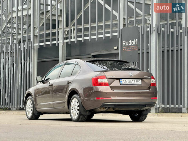 Коричневый Шкода Октавия, объемом двигателя 1.4 л и пробегом 132 тыс. км за 11990 $, фото 1 на Automoto.ua