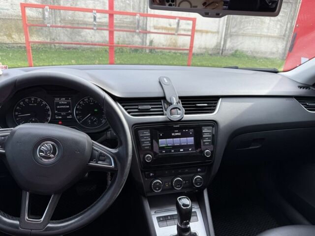 Коричневий Шкода Октавія, об'ємом двигуна 1.6 л та пробігом 197 тис. км за 10500 $, фото 5 на Automoto.ua