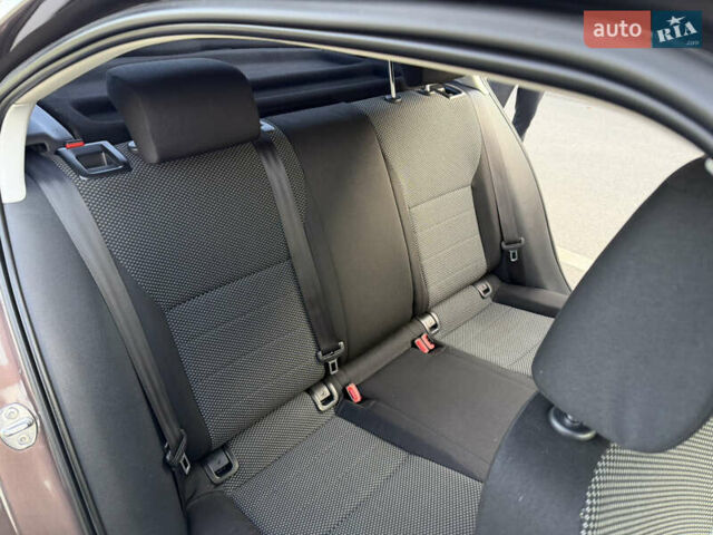 Коричневий Шкода Октавія, об'ємом двигуна 1.8 л та пробігом 178 тис. км за 9500 $, фото 8 на Automoto.ua