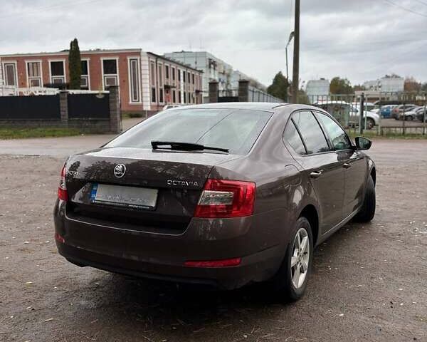 Коричневый Шкода Октавия, объемом двигателя 1.4 л и пробегом 312 тыс. км за 8500 $, фото 5 на Automoto.ua