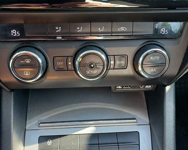 Коричневий Шкода Октавія, об'ємом двигуна 2 л та пробігом 225 тис. км за 11400 $, фото 13 на Automoto.ua