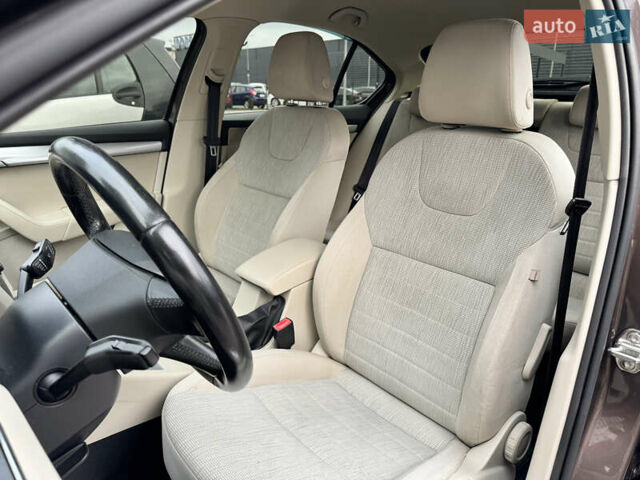 Коричневый Шкода Октавия, объемом двигателя 1.4 л и пробегом 132 тыс. км за 11990 $, фото 13 на Automoto.ua