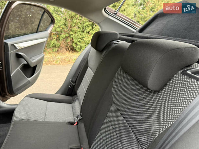 Коричневий Шкода Октавія, об'ємом двигуна 1.4 л та пробігом 121 тис. км за 10950 $, фото 52 на Automoto.ua