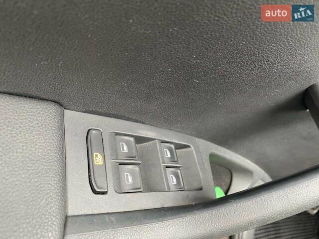 Коричневий Шкода Октавія, об'ємом двигуна 1.8 л та пробігом 251 тис. км за 9800 $, фото 26 на Automoto.ua