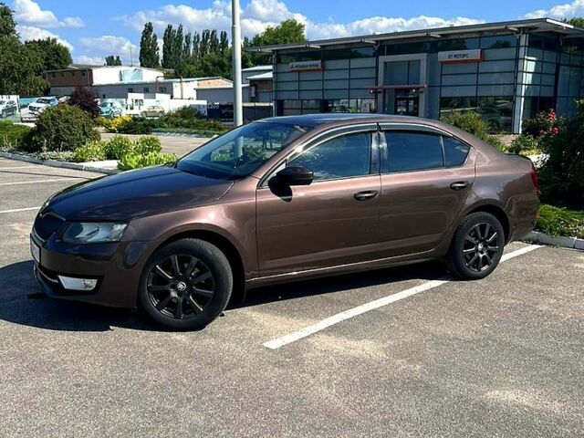 Коричневый Шкода Октавия, объемом двигателя 1.4 л и пробегом 270 тыс. км за 10300 $, фото 3 на Automoto.ua