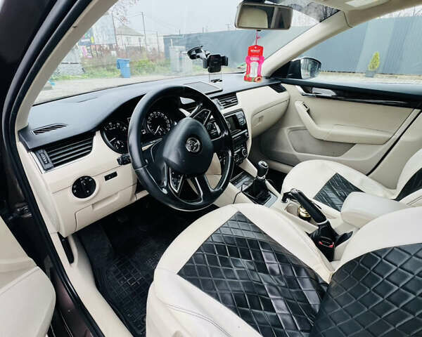 Коричневый Шкода Октавия, объемом двигателя 1.4 л и пробегом 200 тыс. км за 8400 $, фото 5 на Automoto.ua