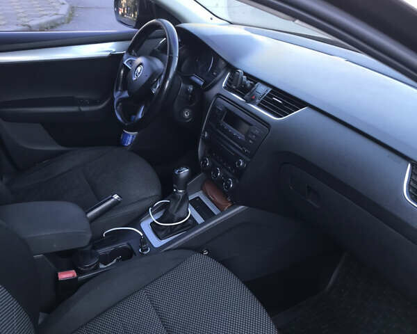 Коричневый Шкода Октавия, объемом двигателя 1.4 л и пробегом 380 тыс. км за 8000 $, фото 6 на Automoto.ua