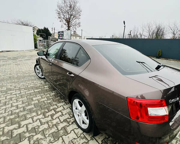 Коричневый Шкода Октавия, объемом двигателя 1.4 л и пробегом 200 тыс. км за 8400 $, фото 4 на Automoto.ua