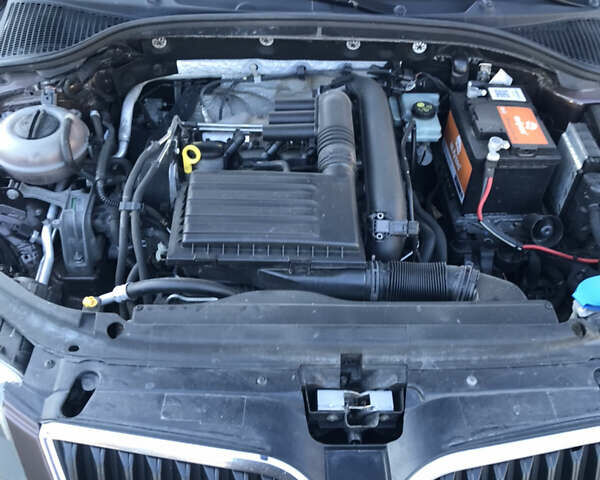 Коричневый Шкода Октавия, объемом двигателя 1.4 л и пробегом 380 тыс. км за 8000 $, фото 9 на Automoto.ua