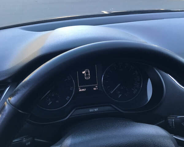 Коричневый Шкода Октавия, объемом двигателя 1.4 л и пробегом 380 тыс. км за 8000 $, фото 8 на Automoto.ua