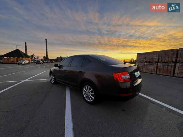 Шкода Октавія 2016 у Кривому Розі на Automoto.ua Коричневий Шкода Октавія, об'ємом двигуна 1.4 л та пробігом 114 тис. км за 13000 $, фото 22 на Automoto.ua