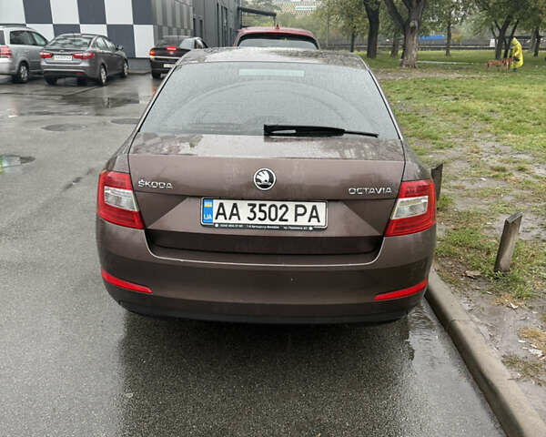 Шкода Октавія 2016 у Києві на Automoto.ua Коричневий Шкода Октавія, об'ємом двигуна 1.4 л та пробігом 178 тис. км за 12900 $, фото 3 на Automoto.ua