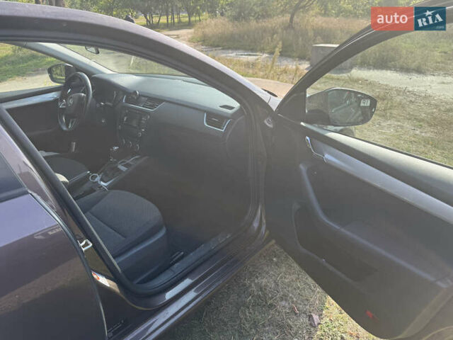 Шкода Октавія 2016 у Києві на Automoto.ua Коричневий Шкода Октавія, об'ємом двигуна 1.4 л та пробігом 178 тис. км за 12900 $, фото 5 на Automoto.ua