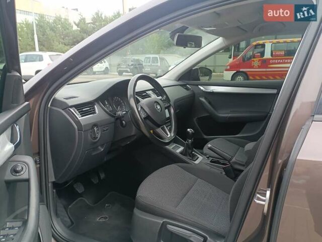 Коричневый Шкода Октавия, объемом двигателя 1.8 л и пробегом 326 тыс. км за 9500 $, фото 36 на Automoto.ua