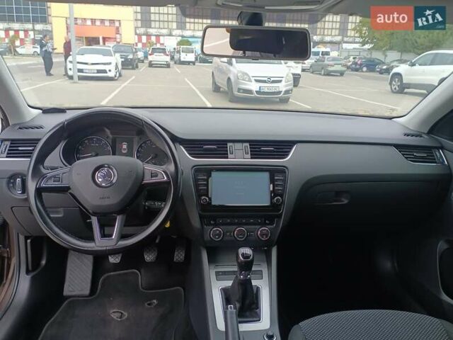 Коричневый Шкода Октавия, объемом двигателя 1.8 л и пробегом 326 тыс. км за 9500 $, фото 33 на Automoto.ua