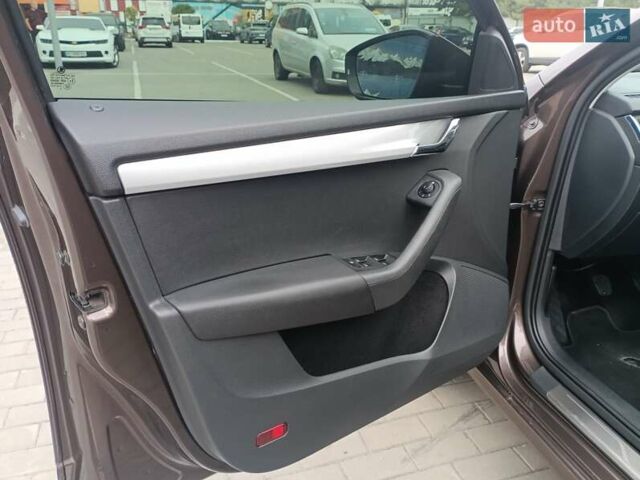 Коричневый Шкода Октавия, объемом двигателя 1.8 л и пробегом 326 тыс. км за 9500 $, фото 34 на Automoto.ua