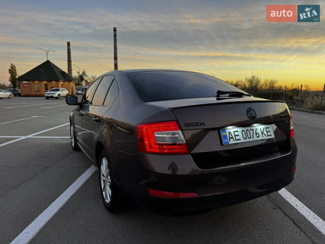 Шкода Октавія 2016 у Кривому Розі на Automoto.ua Коричневий Шкода Октавія, об'ємом двигуна 1.4 л та пробігом 114 тис. км за 13000 $, фото 7 на Automoto.ua